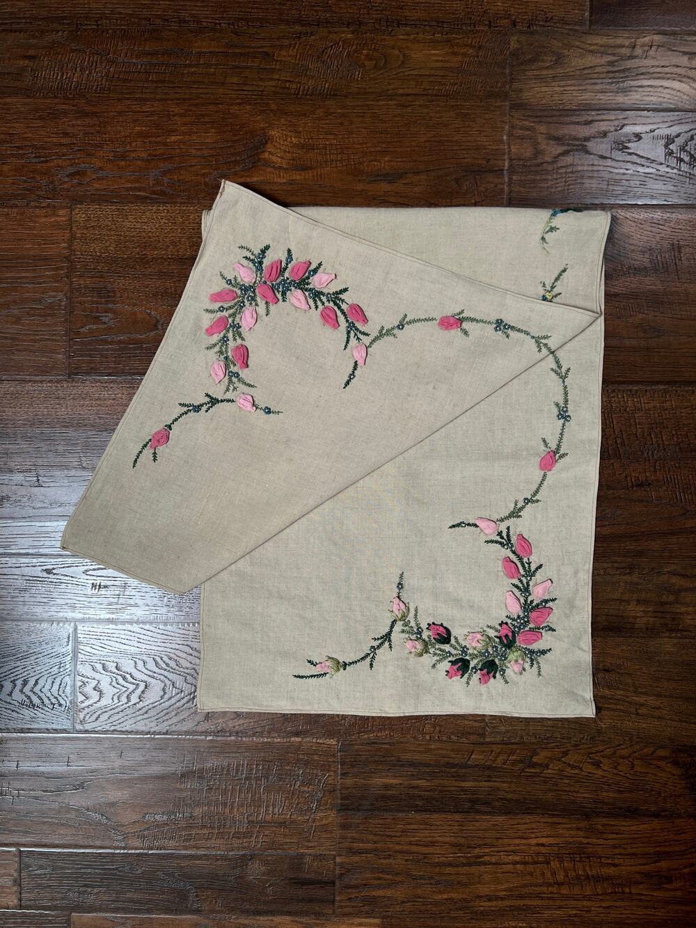 Vintage Rectangular Linen Table Runner Hand Embroidered Puffy Pink Rosebud Vine